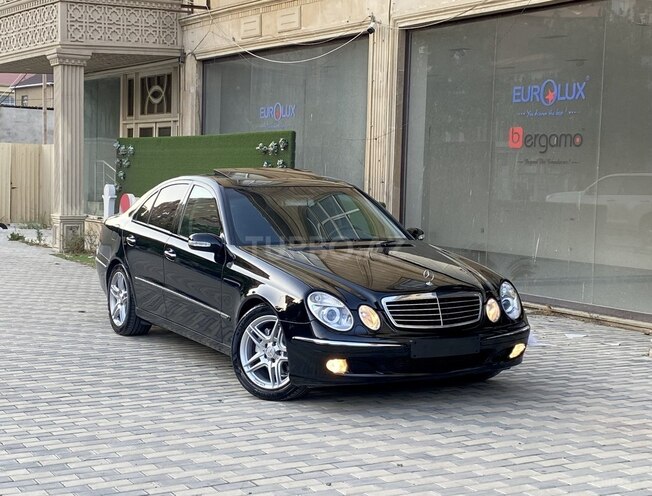 Mercedes E 270 2003, 236,000 km - 2.7 l - Bakı