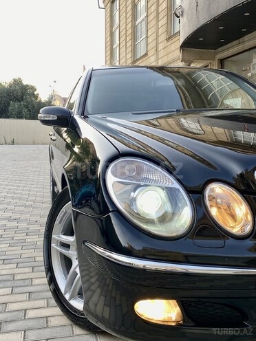 Mercedes E 270 2003, 236,000 km - 2.7 l - Bakı