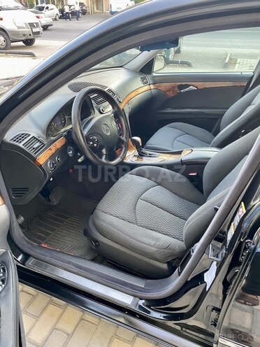 Mercedes E 270 2003, 236,000 km - 2.7 l - Bakı