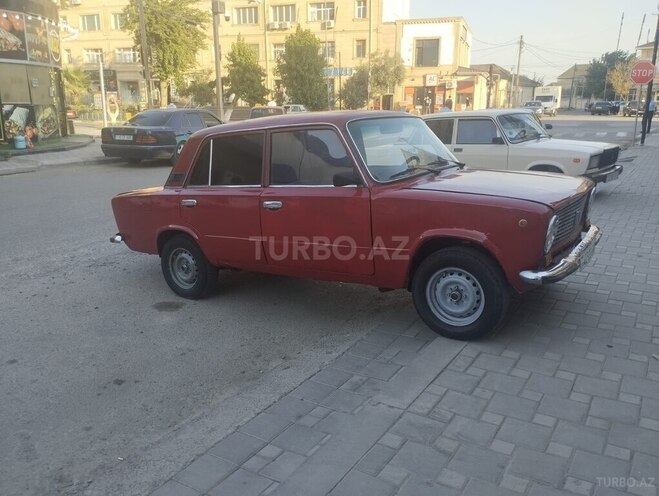 LADA (VAZ) 21011 1982, 45,788 km - 1.6 l - Salyan