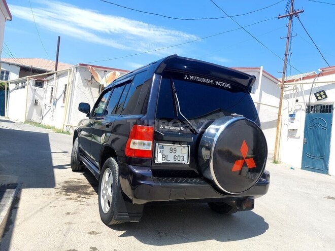 Mitsubishi Pajero io 2000, 280,000 km - 2.0 л - Bakı