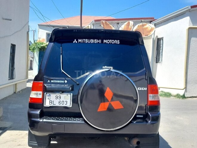 Mitsubishi Pajero io 2000, 280,000 km - 2.0 л - Bakı