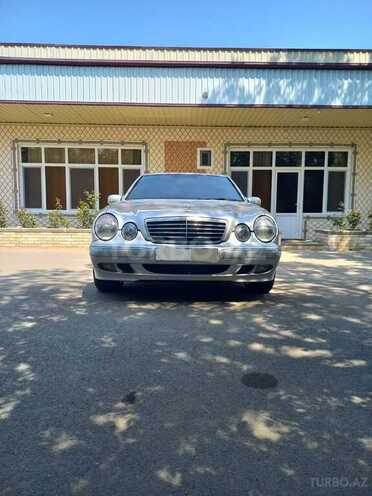 Mercedes E 270 2000, 322,000 km - 2.7 л - Sabirabad