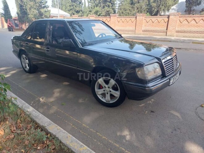 Mercedes E 220 1995, 440,000 km - 2.2 l - Gəncə
