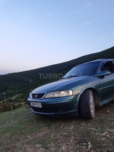 Opel Vectra 1999, 376,000 km - 2.0 l - Şəki