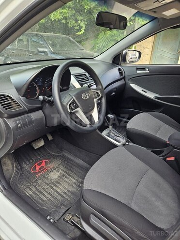 Hyundai Accent 2013, 220,200 km - 1.6 l - Bakı