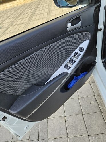 Hyundai Accent 2013, 220,200 km - 1.6 l - Bakı