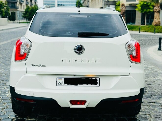 Ssang Yong  2015, 51,000 km - 1.6 l - Bakı