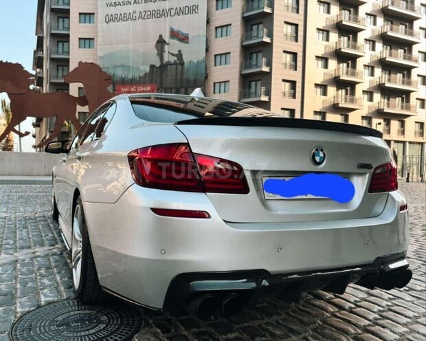 BMW 528 2012, 298,000 km - 2.0 l - Zaqatala