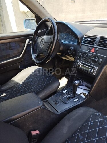 Mercedes C 180 1997, 327,000 km - 1.8 l - Bakı