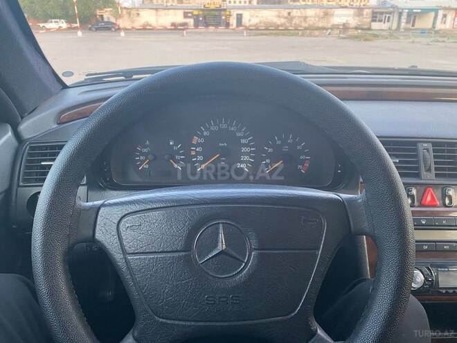 Mercedes C 230 1996, 884,600 km - 2.3 л - Bakı