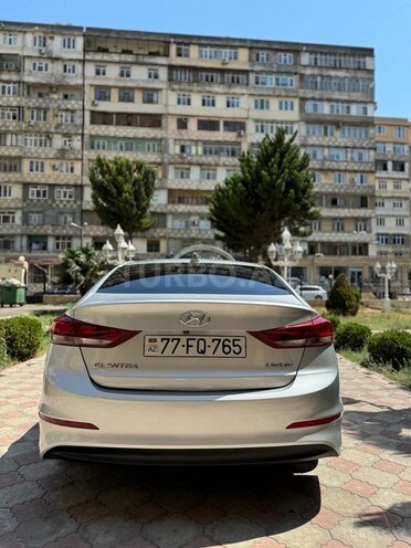Hyundai Elantra 2017, 254,220 km - 2.0 l - Bakı