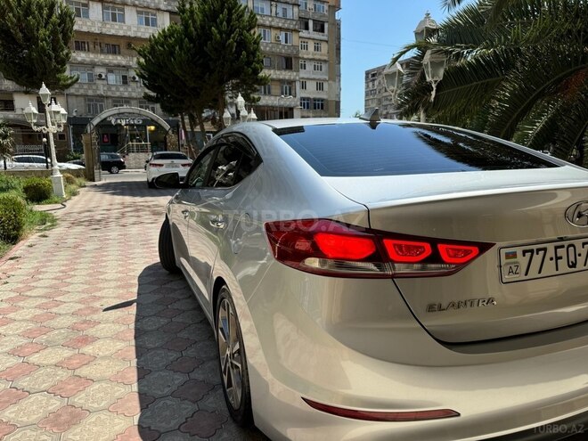 Hyundai Elantra 2017, 254,220 km - 2.0 l - Bakı