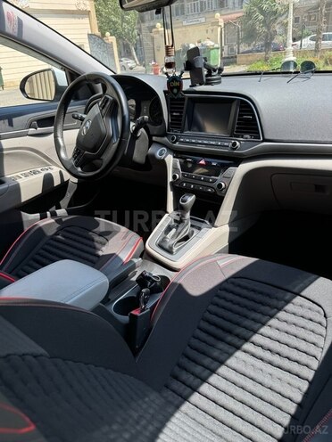 Hyundai Elantra 2017, 254,220 km - 2.0 l - Bakı
