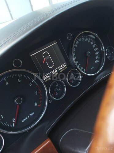 Volkswagen Touareg 2006, 182,519 km - 4.2 l - Bakı