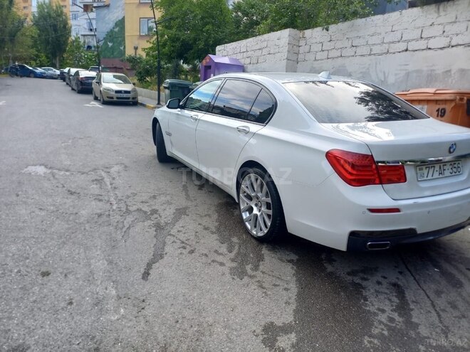 BMW 750 2011, 212,000 km - 4.4 l - Bakı