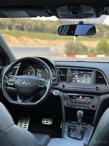 Hyundai Elantra 2018, 99,000 km - 1.6 л - Bakı