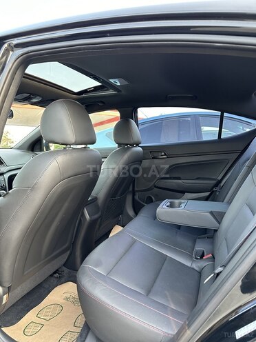 Hyundai Elantra 2018, 99,000 km - 1.6 л - Bakı