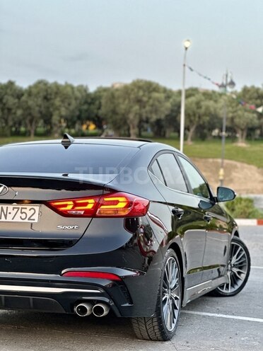 Hyundai Elantra 2018, 99,000 km - 1.6 л - Bakı