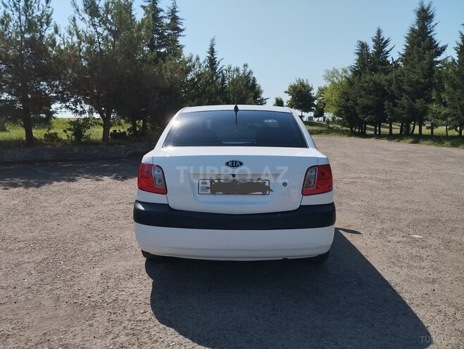 Kia Rio 2008, 369,000 km - 1.4 l - Astara