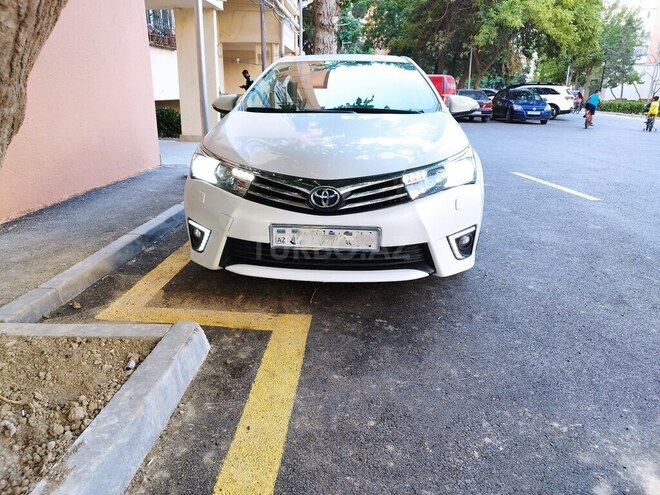 Toyota Corolla 2013, 233,200 km - 1.6 l - Bakı