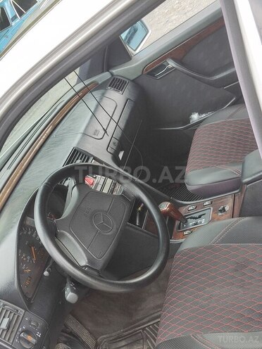 Mercedes C 200 1996, 470,000 km - 2.0 l - Qəbələ