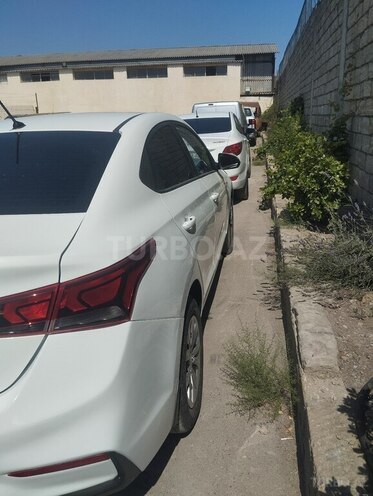 Hyundai Accent 2018, 150,000 km - 1.4 л - Bakı
