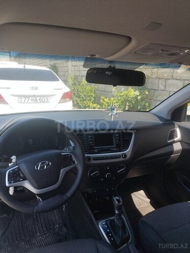 Hyundai Accent 2018, 150,000 km - 1.4 л - Bakı