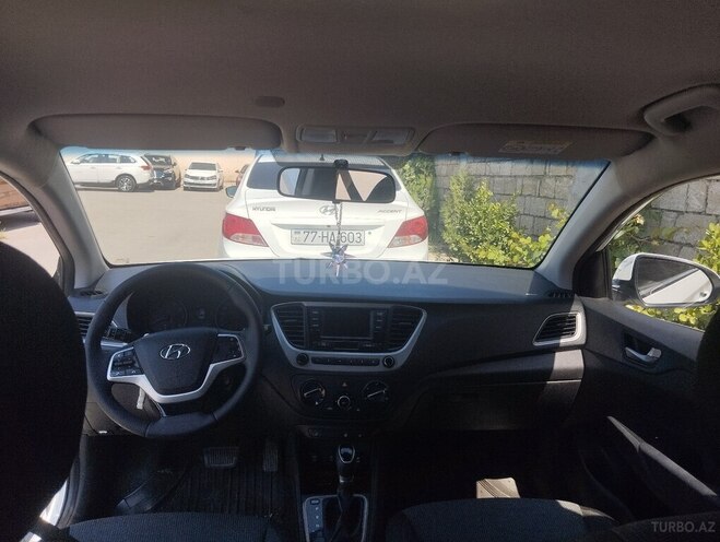 Hyundai Accent 2018, 150,000 km - 1.4 л - Bakı