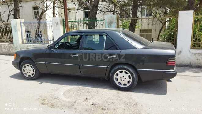 Mercedes E 250 1992, 400,000 km - 2.5 л - Bakı