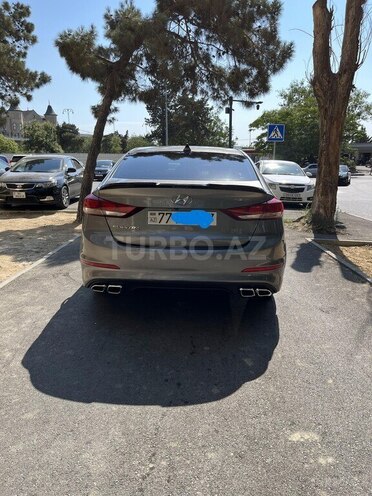 Hyundai Elantra 2018, 180,247 km - 2.0 l - Bakı