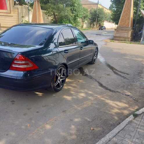Mercedes C 180 2003, 351,000 km - 1.8 l - Qazax