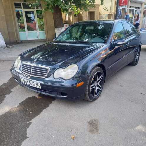 Mercedes C 180 2003, 351,000 km - 1.8 l - Qazax