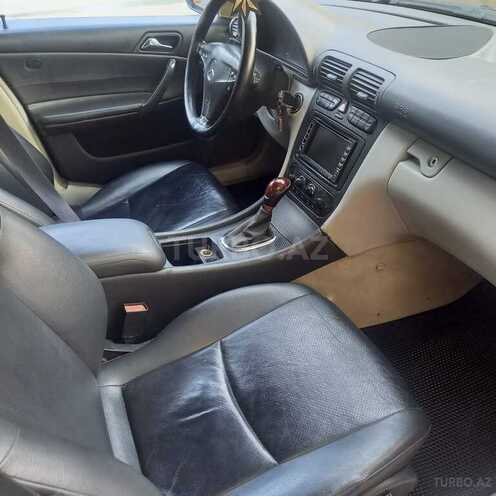 Mercedes C 180 2003, 351,000 km - 1.8 l - Qazax