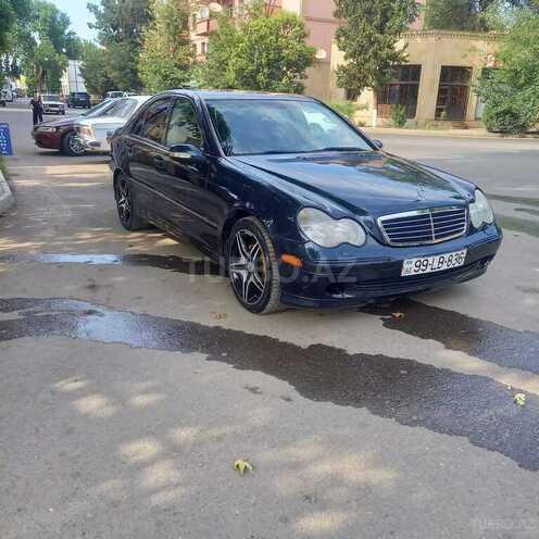 Mercedes C 180 2003, 351,000 km - 1.8 l - Qazax