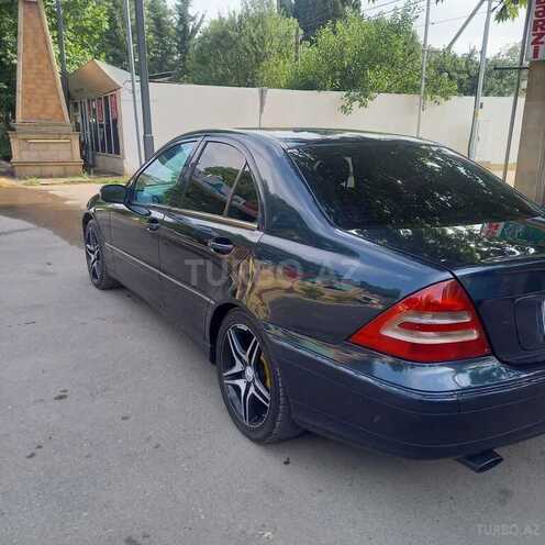 Mercedes C 180 2003, 351,000 km - 1.8 l - Qazax