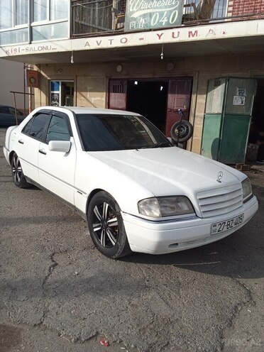 Mercedes C 180 1996, 458,000 km - 1.8 l - Quba