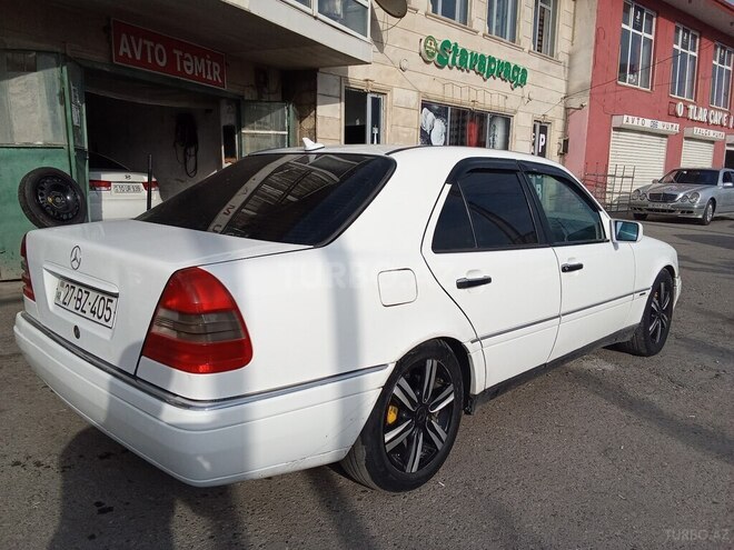 Mercedes C 180 1996, 458,000 km - 1.8 l - Quba