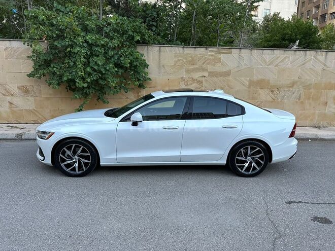 Volvo S60 2020, 28,000 km - 2.0 l - Bakı