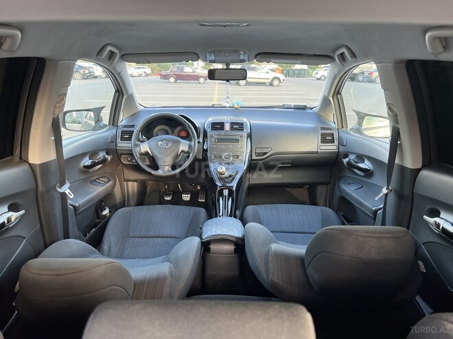 Toyota Auris 2008, 240,000 km - 1.4 l - Bakı