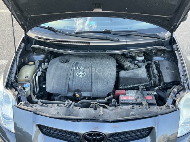 Toyota Auris 2008, 240,000 km - 1.4 l - Bakı