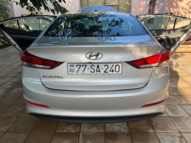 Hyundai Elantra 2018, 69,000 km - 2.0 l - Bakı