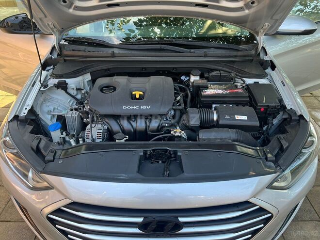Hyundai Elantra 2018, 69,000 km - 2.0 l - Bakı