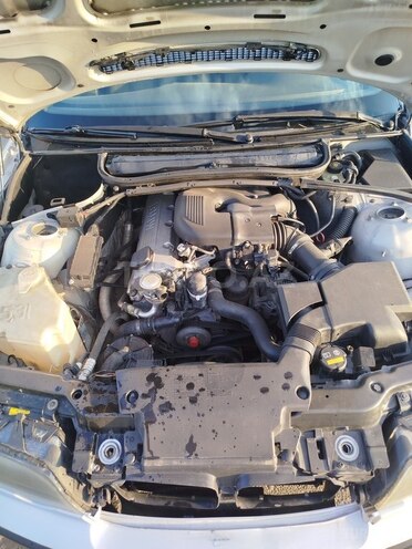 BMW 318 1999, 345,000 km - 1.8 l - Bakı