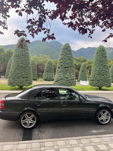 Mercedes C 180 1996, 430,000 km - 1.8 l - Qəbələ
