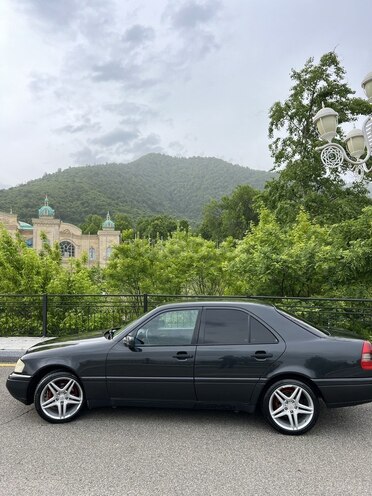 Mercedes C 180 1996, 430,000 km - 1.8 l - Qəbələ
