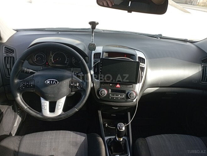 Kia Ceed 2011, 231,620 km - 1.6 l - İmişli