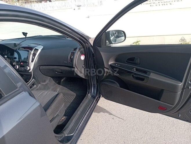 Kia Ceed 2011, 231,620 km - 1.6 l - İmişli