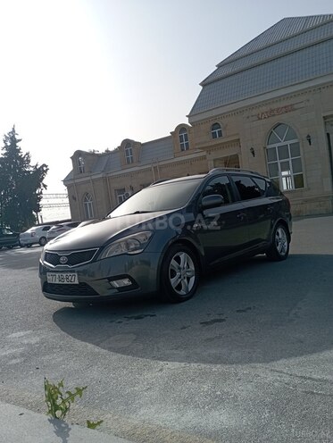 Kia Ceed 2011, 231,620 km - 1.6 l - İmişli