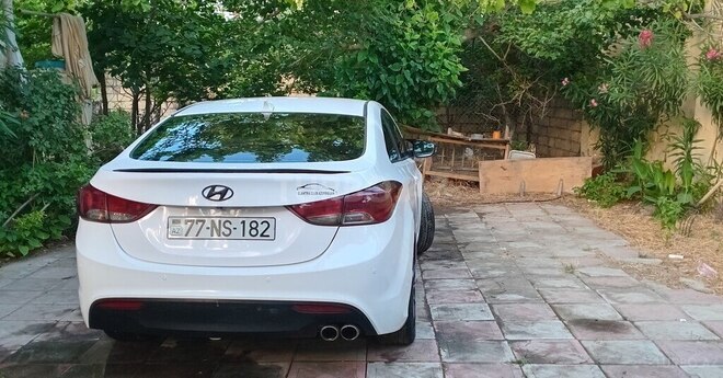 Hyundai Elantra 2012, 354,056 km - 1.8 l - Bakı